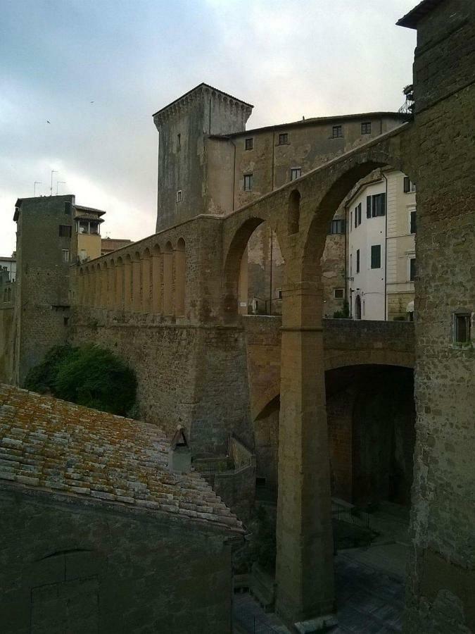 La Loggia Del Capitano - Rione Capisotto Apartment Pitigliano Bagian luar foto