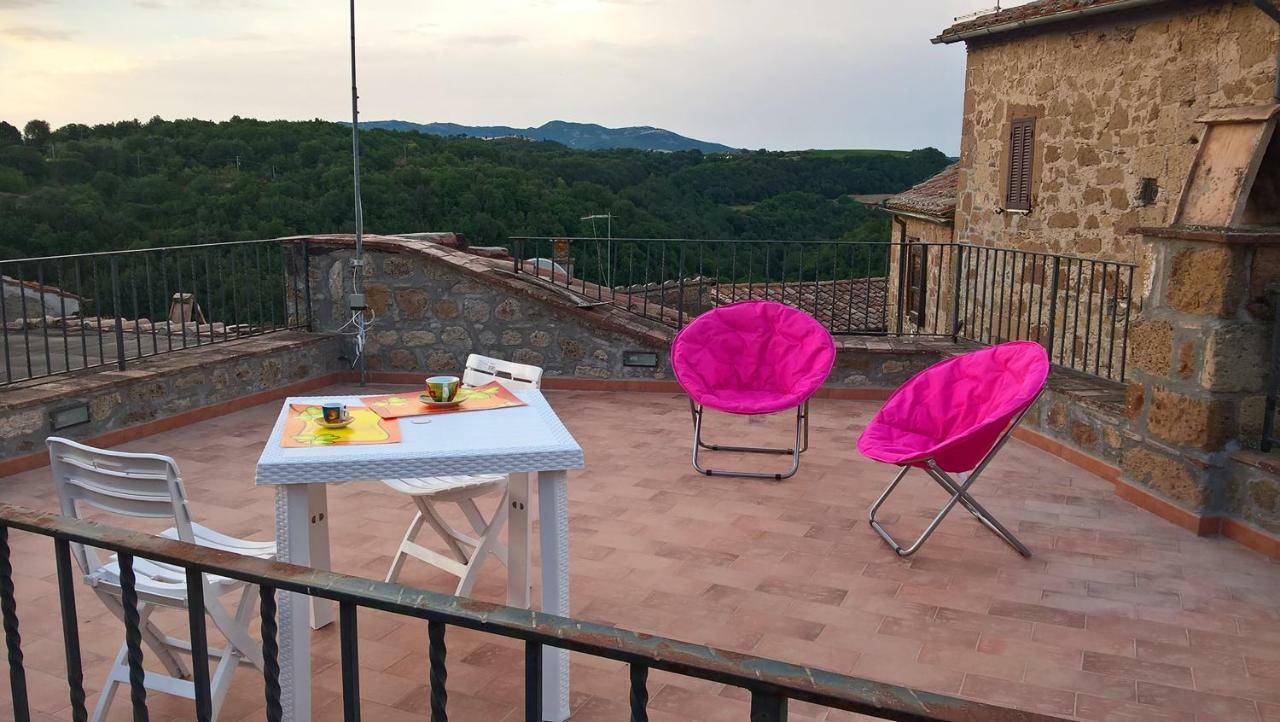 La Loggia Del Capitano - Rione Capisotto Apartment Pitigliano Bagian luar foto