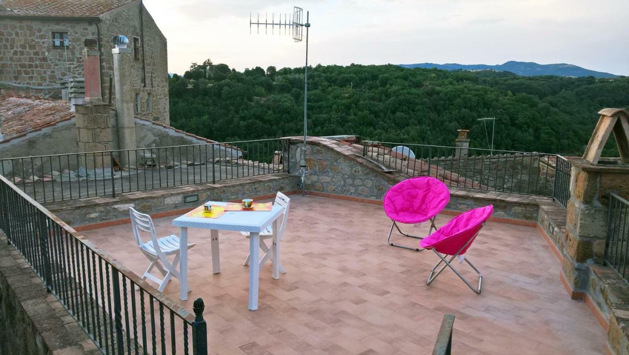 La Loggia Del Capitano - Rione Capisotto Apartment Pitigliano Bagian luar foto